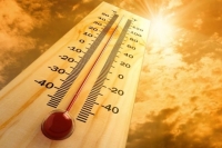 Что носить в жару? Эксперты рекомендуют «дышащие» натуральные ткани